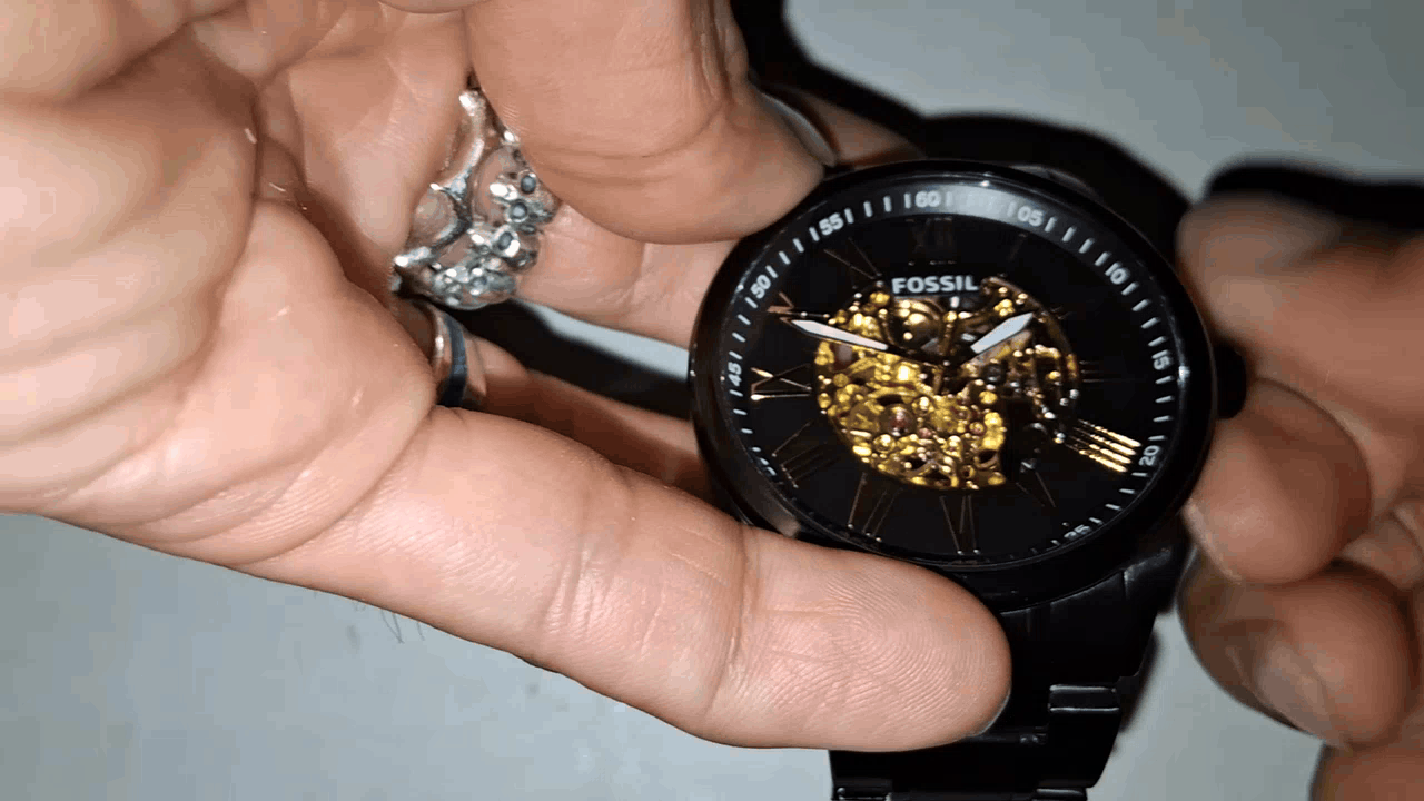 NECTR’s How To 001: Wind Fossil’s Flynn Automatic Watch